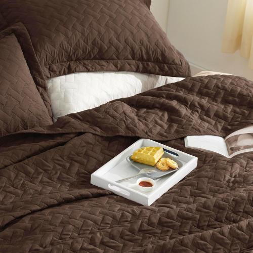 Bedsure Quilts King Size - Lightweight Bedspreads King Size with Basket Weave Pattern, Soft Quilt Bedding, Brown Comforter Coverlet for All Seasons (106 x 96)