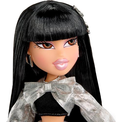 Bratz Charmz Jade Fashion Doll with Collectible Charm Bracelet