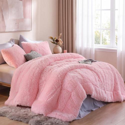 Smoofy Fluffy Full Size Comforter Set, Faux Fur Pink Comforter Set, Luxury Fuzzy Bedding Set, Soft Shaggy Full Bed Set for All Season, 3 Pieces - 1 Comforter & 2 Pillowcases