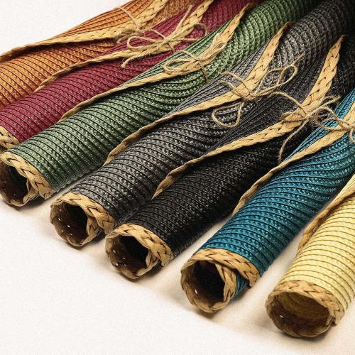 Green 15 Pack of 8 Noctiflorous 15 Inch Round Braided Placemats Set of 8 Washable Wipeable Easy Clean Heat Resistant Woven Dining Table Mats Decor for Holiday Parties Indoor Outdoor Daily Use(Green Thin Edge, 8)