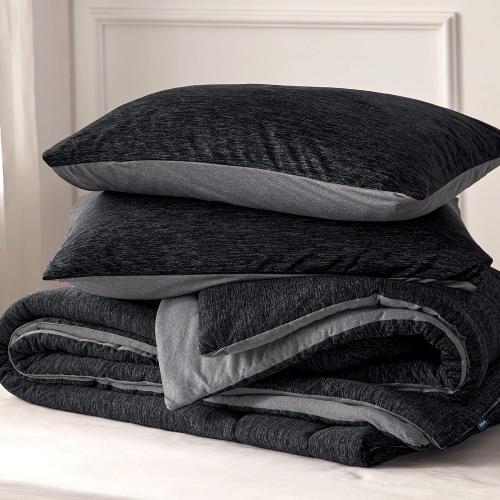Bedsure Queen Comforter Set - Cooling and Warm Bed Set, Charcoal Black Reversible Bedding for All Season, 3 Pieces, 1 Queen Size Comforter (88x88) and 2 Pillow Cases(20x26)