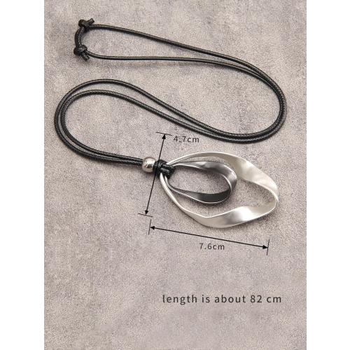 JAOYU Bohemian Necklaces for Women Leather Necklace Wood Pendant Choker Long Brown Necklace Chunky Circle Boho Hippie Jewelry