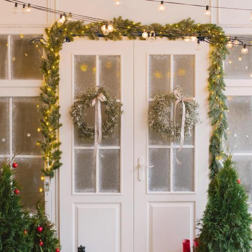 Adjustable Over-The-Door Garland Hanger, Heavy Duty Wreath Hanger for Front Door, No Nails or Screws Damage-Free, Fits Standard Door Frame Depths 34-42 Inch, Black