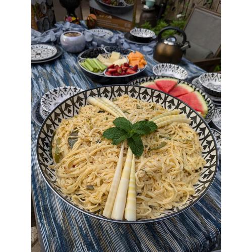 Lazy Susan Large 7 piece Serveware Set with Lid for Dining and Party - Condiment Salad Chips Nachos Pita or Taco Preperation Set - Cheese Platter (1, Black 7- piece Serving Set)