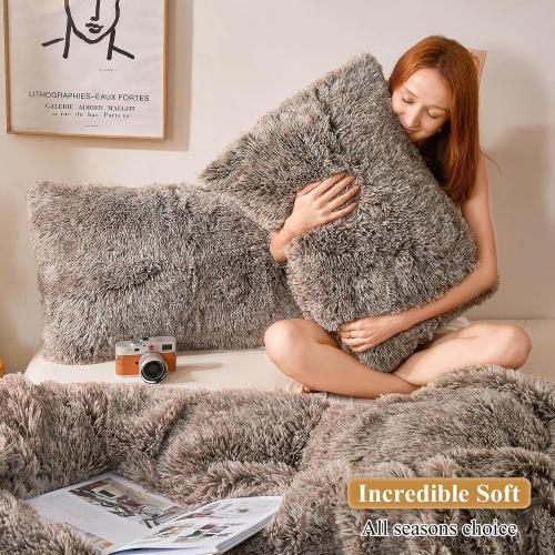 XeGe 2 Pieces Faux Fur Throw Pillow Covers, Shaggy Fluffy Cushion Covers, Cute Fuzzy Decorative Pillow Covers, Plush Furry Velvet Pillowcases for Bed Couch Living Room (18''x18'', Khaki Ombre)