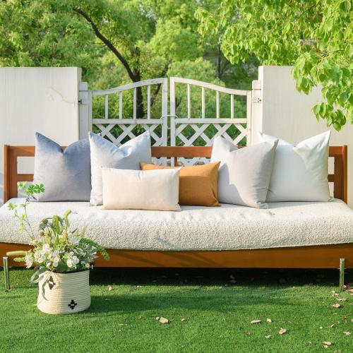 a moment Pack of 4 Couch Pillow Covers,Outdoor Waterproof Cushion Covers for Patio Furniture Garden Pet-Friendly Stain-Resistant Throw Pillow Cases 18x18 inch Blue