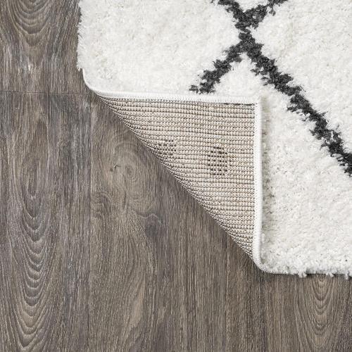 JONATHAN Y Cami Diamond Shag White/Gray Runner Rug, 2x8, Moroccan, Bohemian, Contemporary, Easy-Cleaning for Living Room, Bedroom, Kitchen, Pet Friendly, Non-Shedding (MOH410A-28)