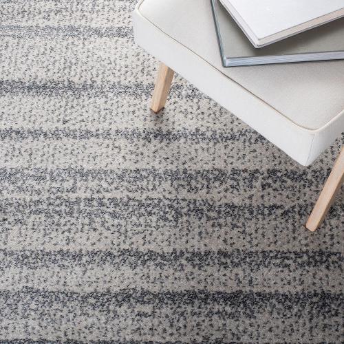 SAFAVIEH Area Rug - Carnegie Collection - Large - Ivory & Grey, Modern Stripe Design, Non-Shedding & Easy Cleaning, Ideal for Living Room, Bedroom, Office, Dining Space (CNG612F)