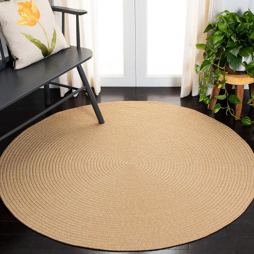 SAFAVIEH Washable Rug Outdoor Braided Collection - 5' Round, Beige & Tan, Handmade & Reversible, Non-Shedding & Easy to Clean, Ideal for Patio, Backyard, Mudroom (BRD315D)