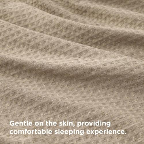 Bedsure Luxury Waffle Duvet Cover King Size - Textured Duvet Cover Set, Soft, Breathable Bedding Set (104x90) with 2 Pillow Shams for All Season, Khaki, Comforter Not Included