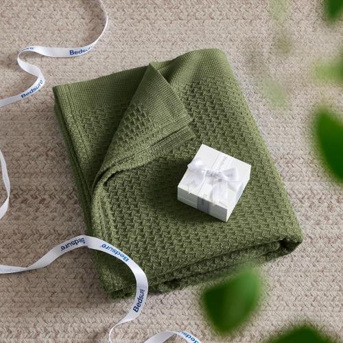 Large green waffle blanket