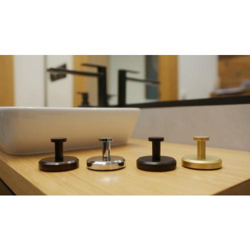 HOME SO Suction Cup Hooks for Shower & Bathroom Towel Holder 4-Pack Gold