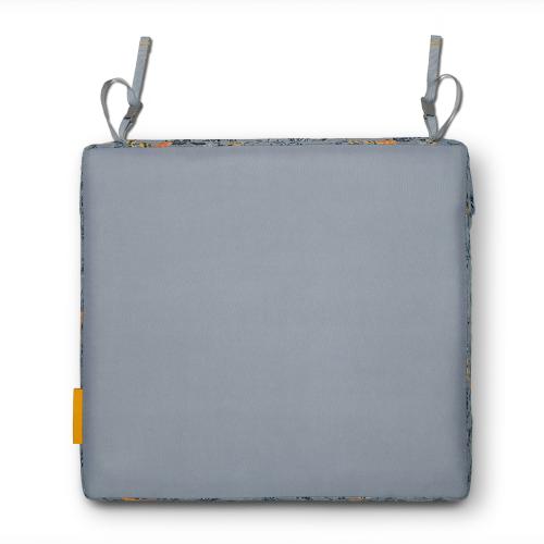 Classic Accessories 19-in x 19-in Rain Forest Toile Gray/Gold Patio Chair Cushion