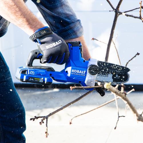 Kobalt 24-volt 6-in Brushless Battery 2 Ah Chainsaw (Battery and Charger Included)