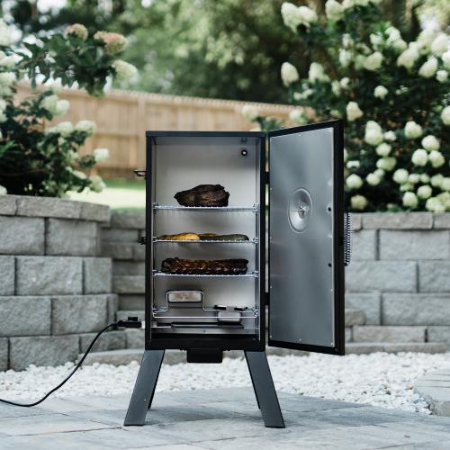 Masterbuilt 535-Sq in Black Electric Smoker