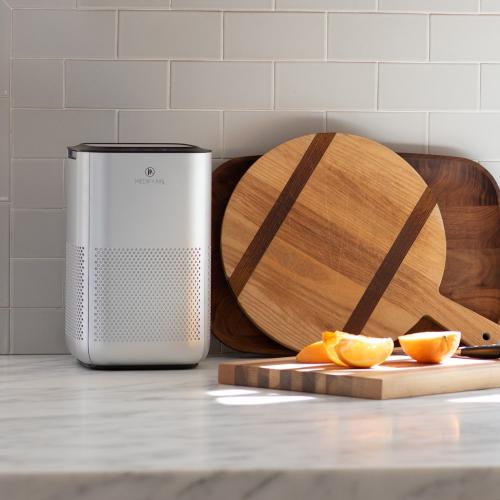 Medify Air MA-15 3-Speed Silver HEPA Air Purifier ENERGY STAR (Covers: 585-sq ft)