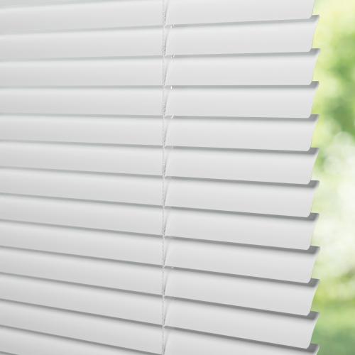 LEVOLOR Trim Go 1-in Slat Width 35-in x 72-in Cordless White Aluminum Room Darkening Mini-blinds