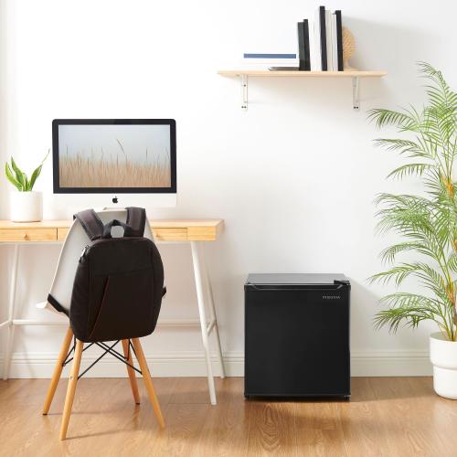 Insignia  - 1.7 Cu. Ft. Mini Fridge - Black
