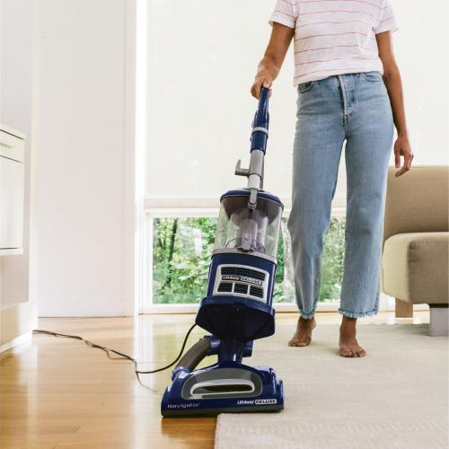 Shark - Navigator Lift-Away Deluxe Upright Vacuum with Anti-Allergen Complete Seal - Blue