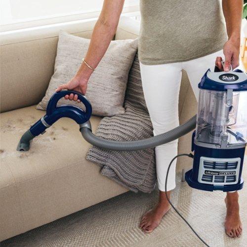 Shark - Navigator Lift-Away Deluxe Upright Vacuum with Anti-Allergen Complete Seal - Blue