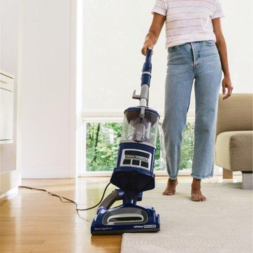 Shark - Navigator Lift-Away Deluxe Upright Vacuum with Anti-Allergen Complete Seal - Blue