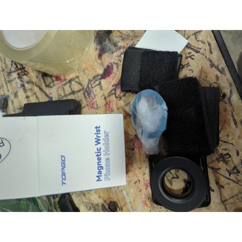 Magnetic Running Phone Holder for iPhone, 360° Rotatable Armband Cell Phone Holder Strong Adaptability Wrist Phone Carrier Compatible with iPhone 12 13 14 15 16 Pro Max Plus Mini