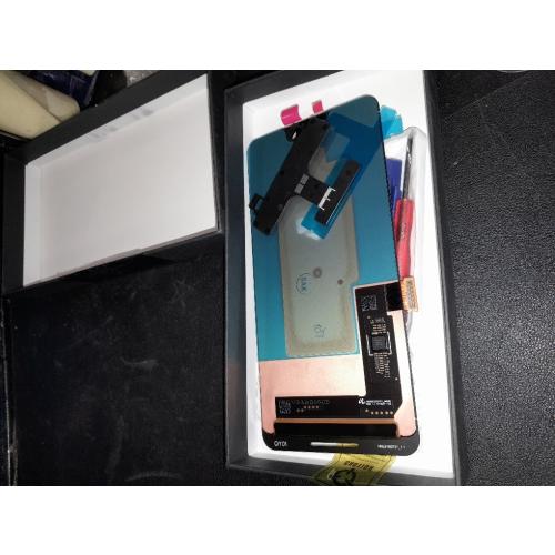 Olivechard for Google Pixel 8 Pro Screen Replacement with Frame (Fingerprint Cable Transfer Required) Aftermarket Display for GC3VE G1MNW – 6.7 Touch Digitizer Assembly (Not Original LTPO OLED)