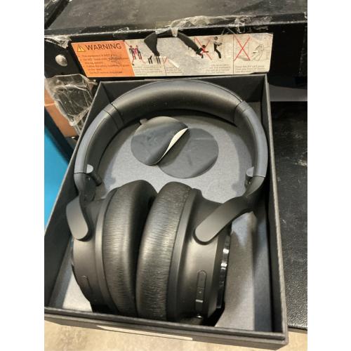 Wyze Noise-Cancelling Headphones - Black / No Travel Case
