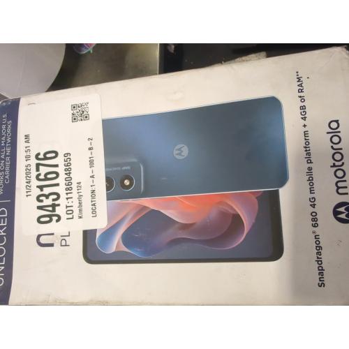 Motorola Moto G Play | 2024 |  Unlocked 4G LTE | 4/64GB | 50 MP Camera | Sapphire Blue (Renewed)