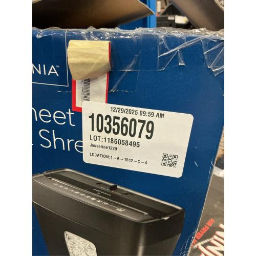 Insignia™ - 6-Sheet Crosscut Shredder - Black