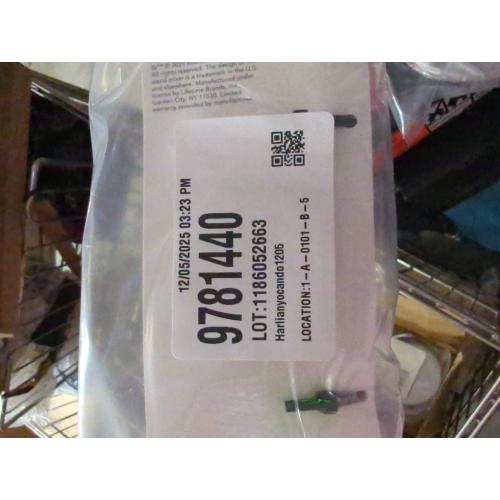 KitchenAid Gourmet Stainless Steel Pizza Wheel with Sharp Blade to Easily Cutting Pizza Crusts, Pies, and more, Finger Guard for Safety and Comfort Grip to Protect Fingers, Dishwasher Safe, Black