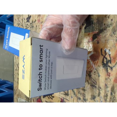 WYZE Smart 15 Amp Programmable Touch and Push Button Light Switch, White (1-Pack)