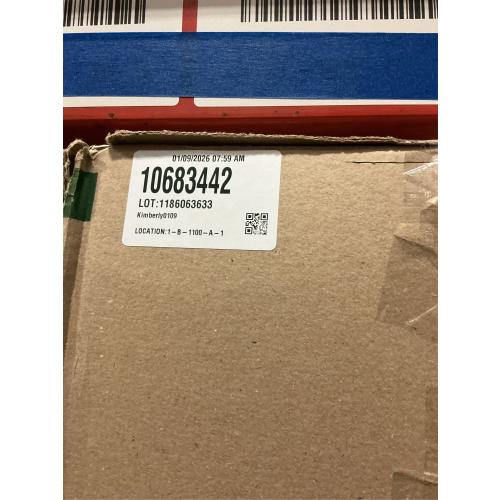 9FT Christmas Garlands Norfolk Pine Garland, Real Touch Artificial Winter Pine Garland, Green Artificial Greenery Garlands with Snowflake for Wall, Mantle, Table, Indoor, Outdoor Christmas Decorations