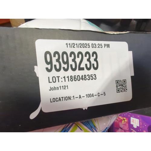 New Puma Size 5 Soccer Ball (White/Blue)