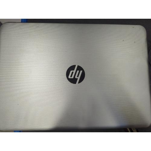 HP Notebook - 14-an012nr With Charger