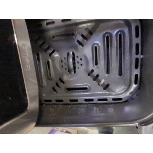 Slim 4-qt. Touchscreen Air Fryer by bella PRO