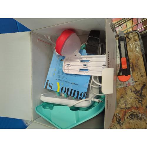 Bird Feeder with Camera with AI Identify Birds Species Solar Powered, Smart Bird House with Cam, 2K HD Video Live Stream, Instant Arrival Alerts - Green