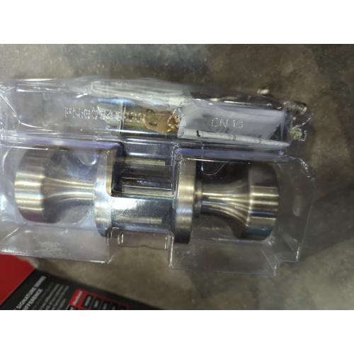 Kwikset 97402-850 Signature Series 740PSK RDT 15 SMT Round Entry Door Lock, AAA Grade, Keyed Key, Zinc, Satin Nickel, Knob Handle