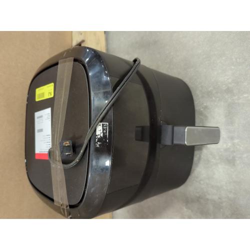 bella PRO - 8-qt. Touchscreen Air Fryer with Divided Basket - Matte Black