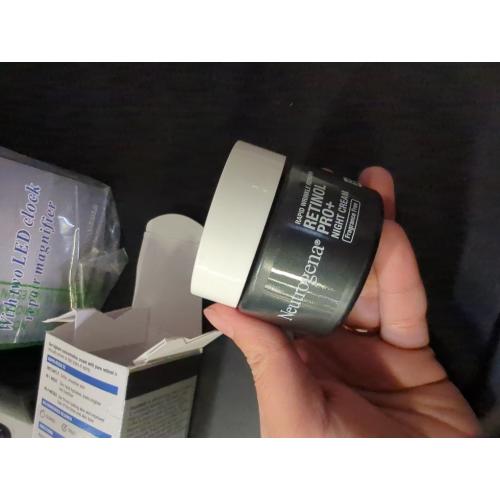 Neutrogena Rapid Wrinkle Repair Pro   0.3% Night Cream - 1.7 fl oz