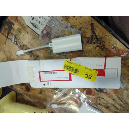 Apple Thunderbolt 3 (USB-C) to Thunderbolt 2 Adapter