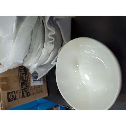 (PAINT CHIPPED ON ONE BOWL) Our Table Simply White Organic Cereal Bowls 5pk