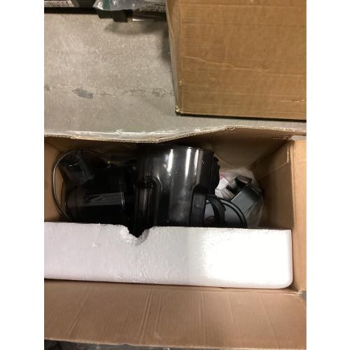 LQZ Cold Press Juicer, Masticating Juicer with Wide Feed Chute, Slow Juicer Machines Fit Whole Vegetables and Fruits with High Juice Yield, Easy to Clean (Black)