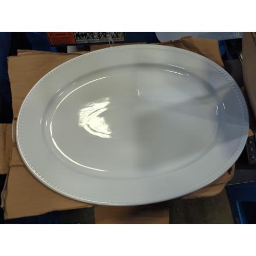 Our table simply white oval porcelain platter (4PK)