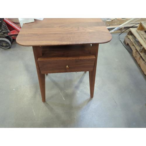 Walnut Grove 1-Drawer Solid Wood Nightstand