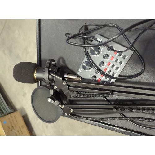 Podcast Equipment Bundle, BM-800 Podcast Microphone Bundle-Voice Changer with live Sound Card-Studio Condenser Microphone for Phone, PC, DJ, Perfect for Recording, Singing, Streaming and Gaming