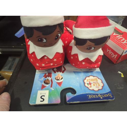 Size S 11-12 Color red The Elf on The Shelf slippers