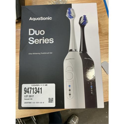 Aquasonic Duo - Dual Handle Ultra Whitening 40,000 VPM Wireless Charging Electric ToothBrushes