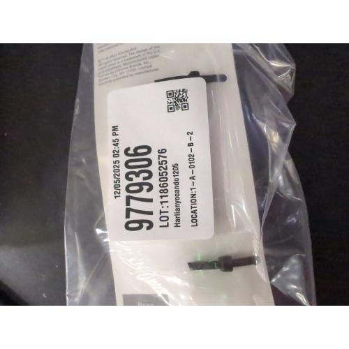 KitchenAid Gourmet Stainless Steel Pizza Wheel with Sharp Blade to Easily Cutting Pizza Crusts, Pies, and more, Finger Guard for Safety and Comfort Grip to Protect Fingers, Dishwasher Safe, Black