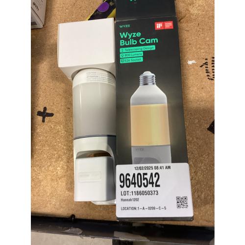 Bulb Cam Plug-In, 2K Wireless HD Security Camera Outdoor Indoor Full Color Day and Night, Dimmable LED Bulb